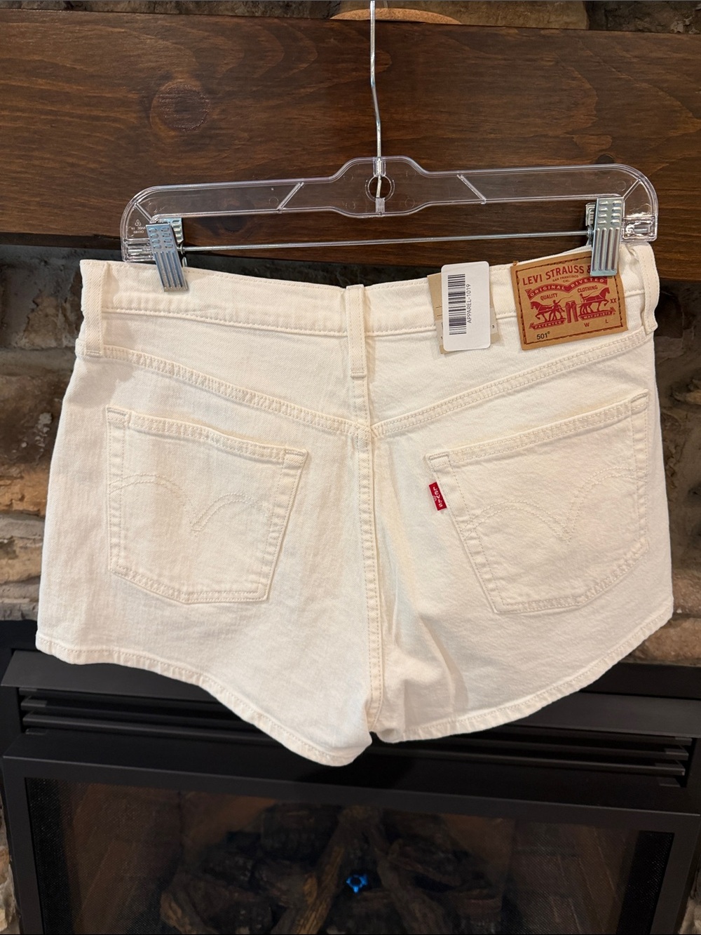 Levi's cream Denim  Women's Shorts - Classic High-Rise Style